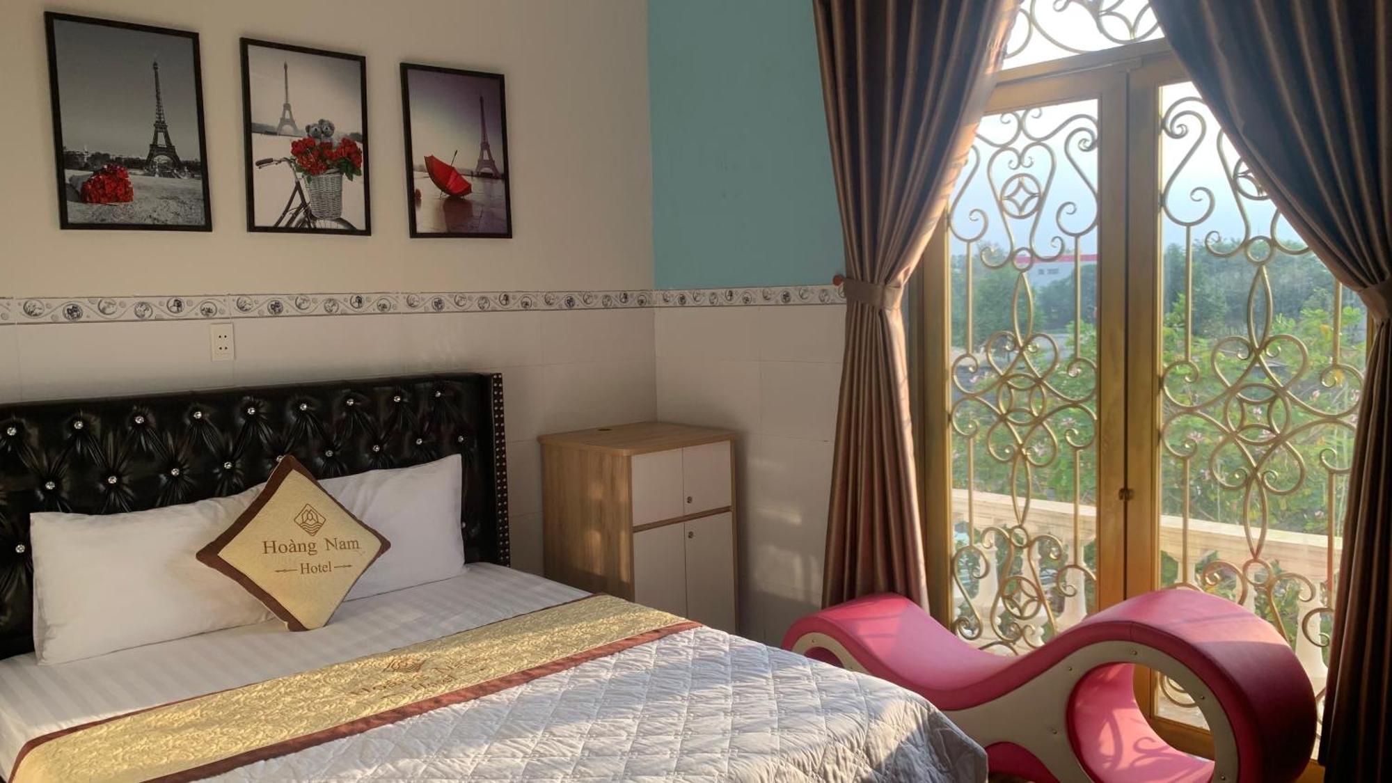 Hoang Nam Hotel Tan Uyen Kültér fotó